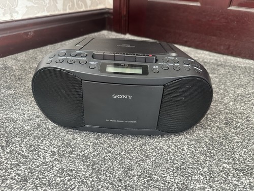 Sony radio cassette - radio,