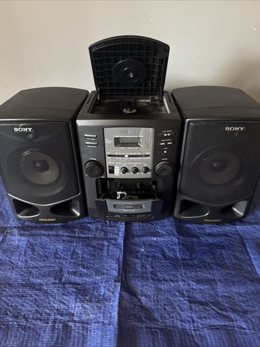 Vintage 1990s sony radio - vintage,